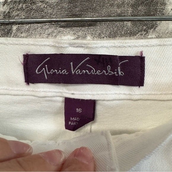 NWT Gloria Vanderbilt Amanda Jeans Classic fit Tapered leg Mid rise White - Picture 4 of 11